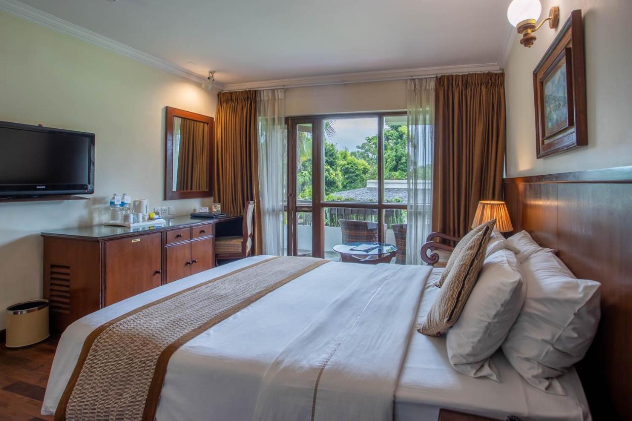 Fish Tail Lodge Pokhara Ngoại thất bức ảnh